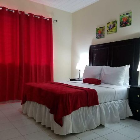 Mh Boutique Hotel Сан-Педро-Сула Экстерьер фото