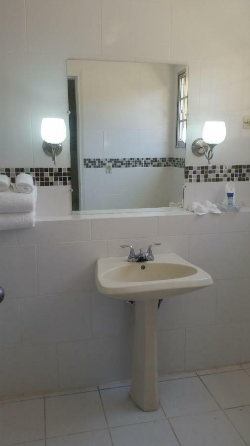 Mh Boutique Hotel Сан-Педро-Сула Экстерьер фото